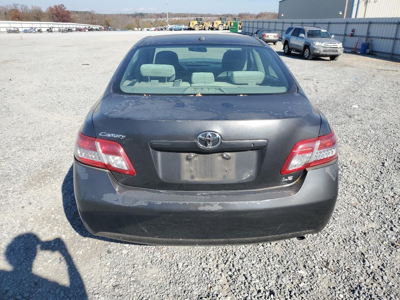 2011 TOYOTA CAMRY