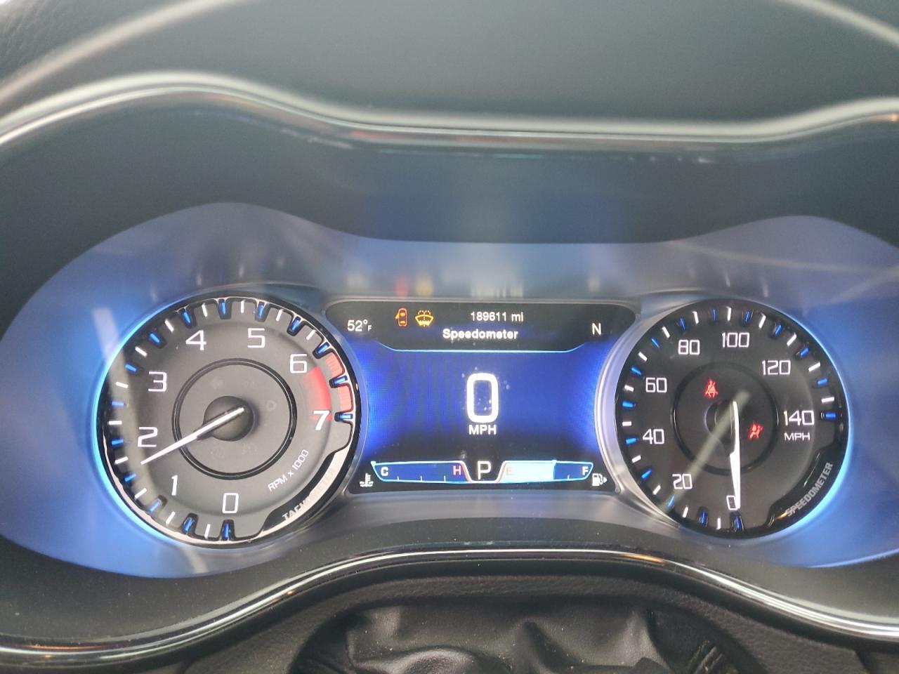 2016 CHRYSLER 200