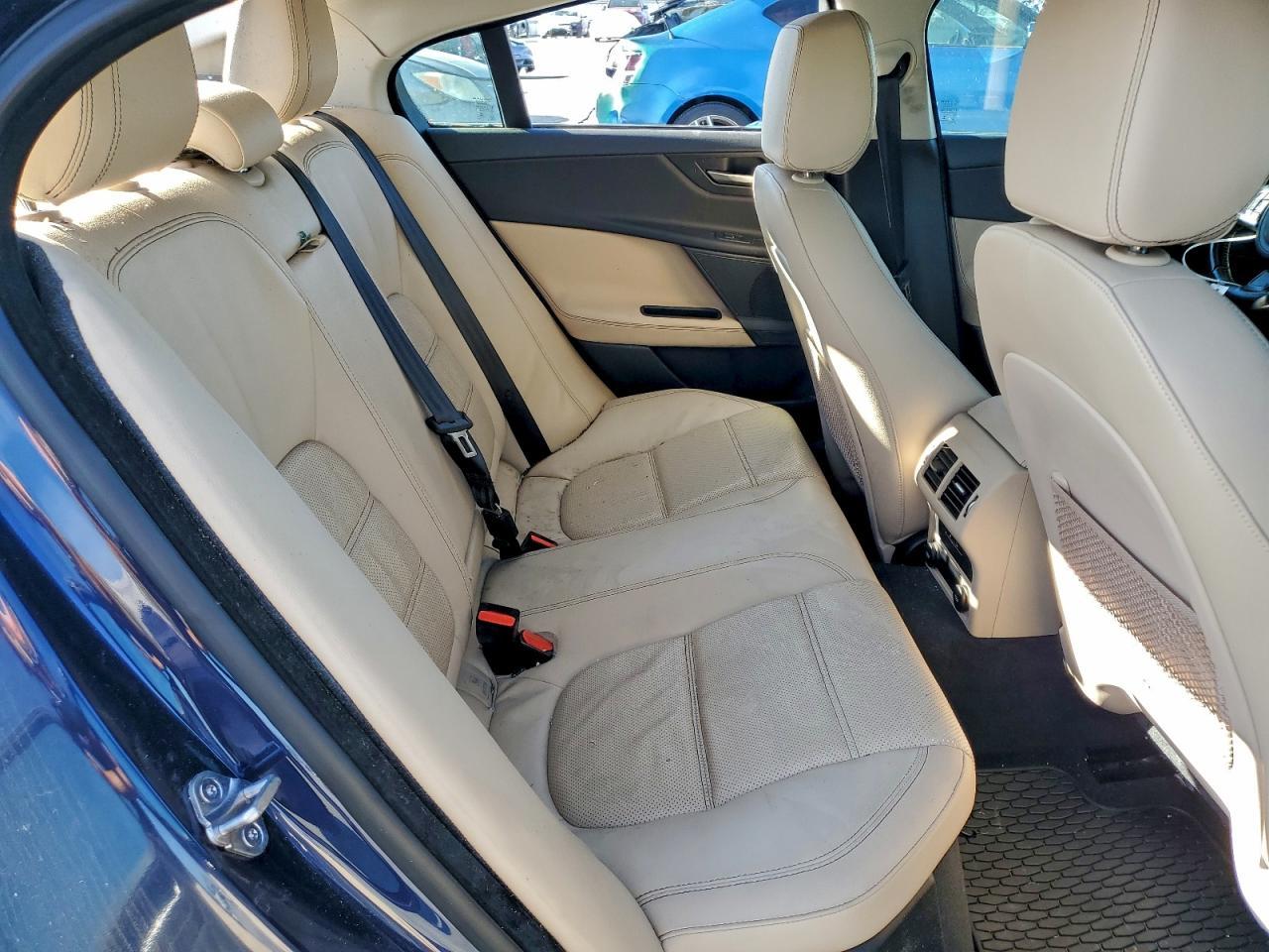 2017 JAGUAR XE
