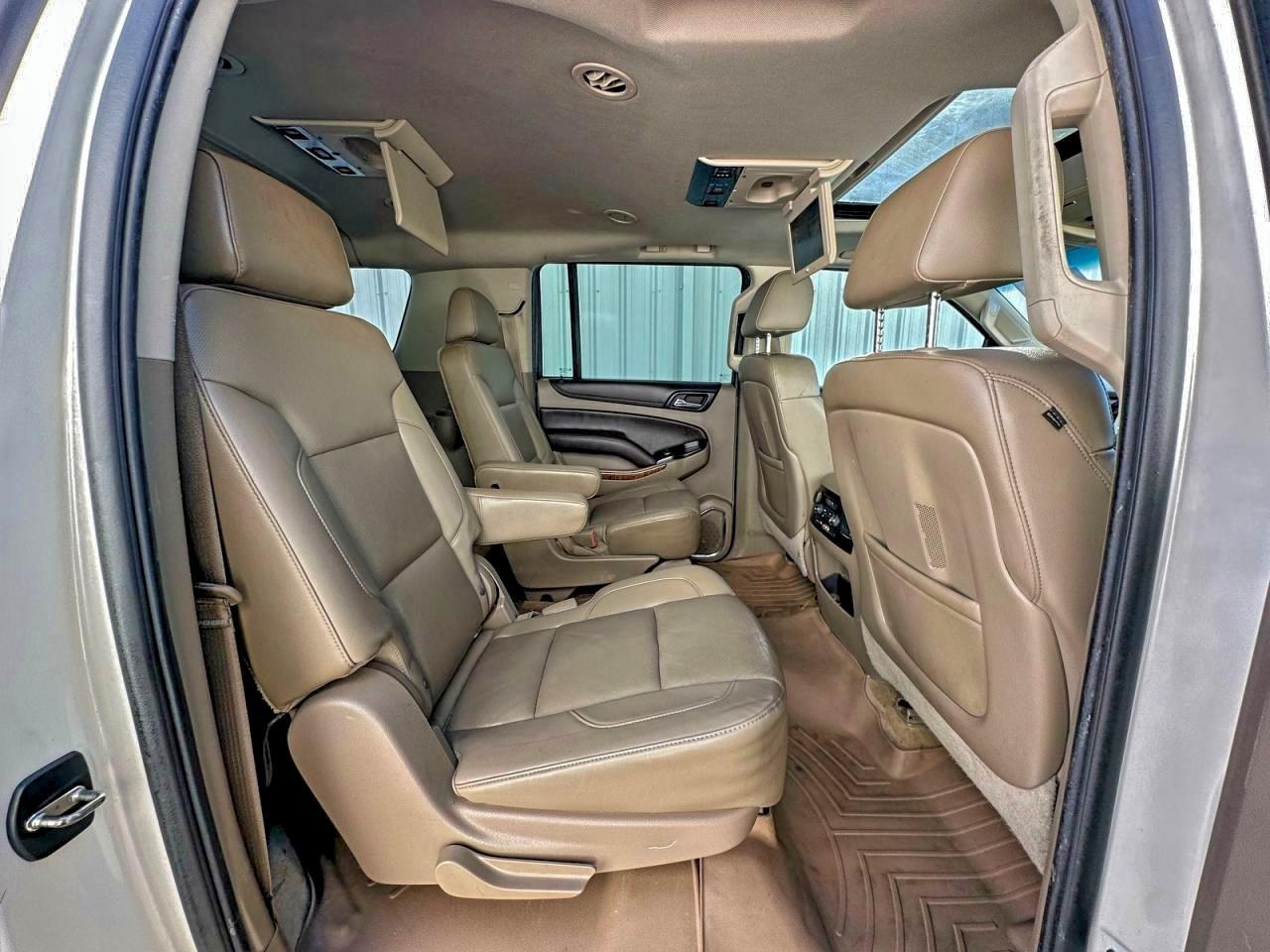 2015 CHEVROLET Suburban