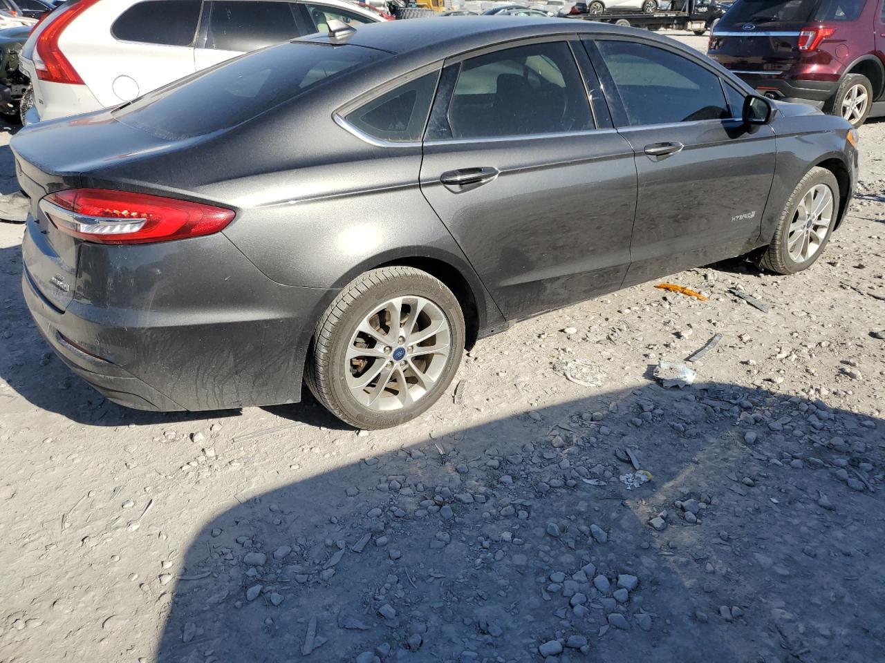 2019 FORD FUSION