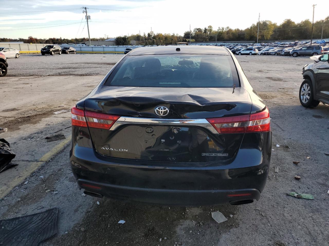 2015 TOYOTA Avalon