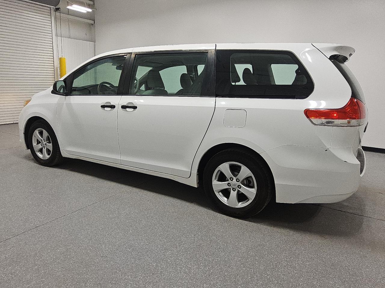 2014 TOYOTA SIENNA