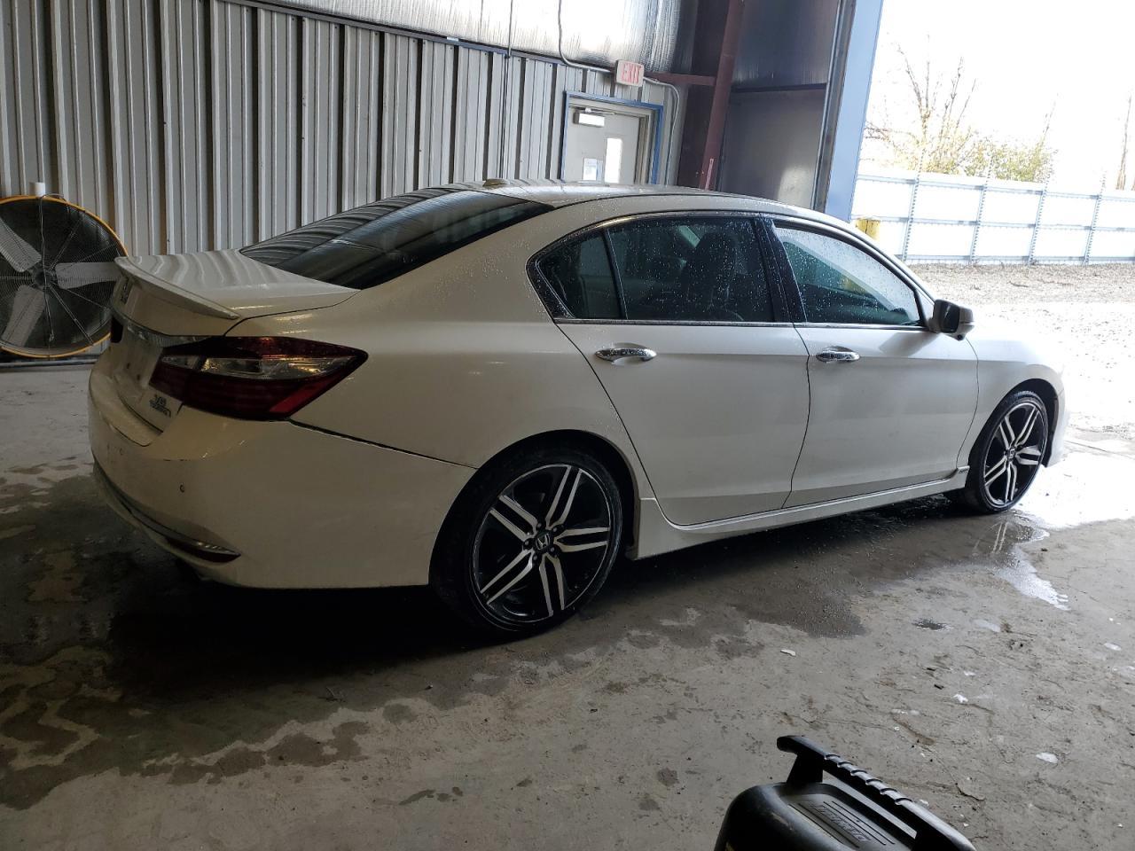 2016 HONDA ACCORD