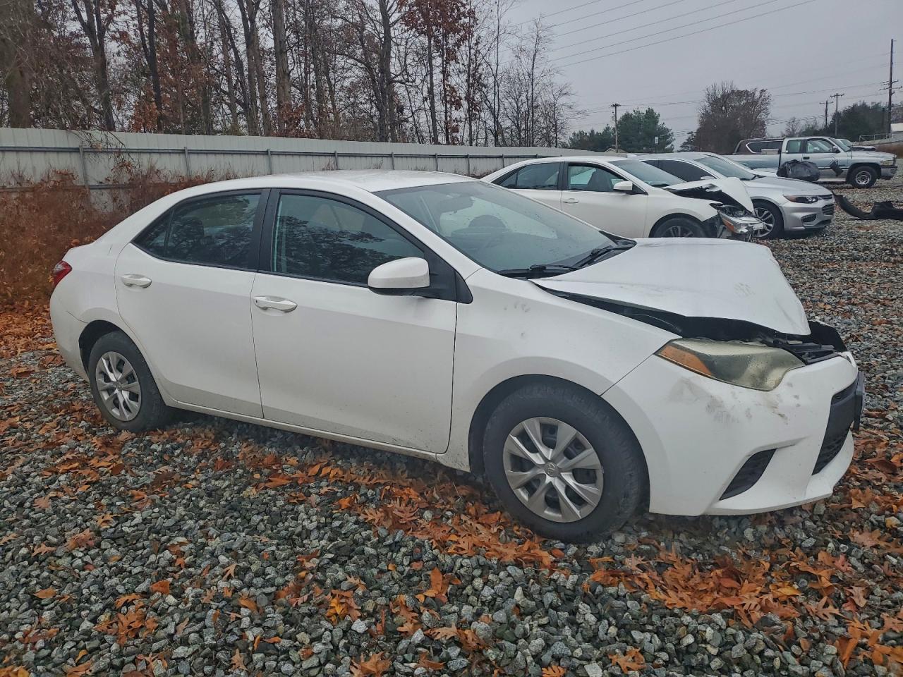 2015 TOYOTA COROLLA