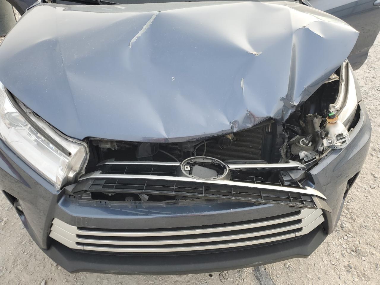 2017 TOYOTA HIGHLANDER