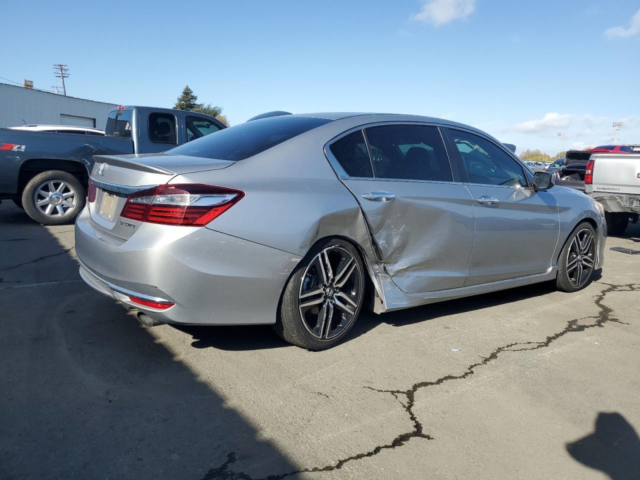 2017 HONDA ACCORD