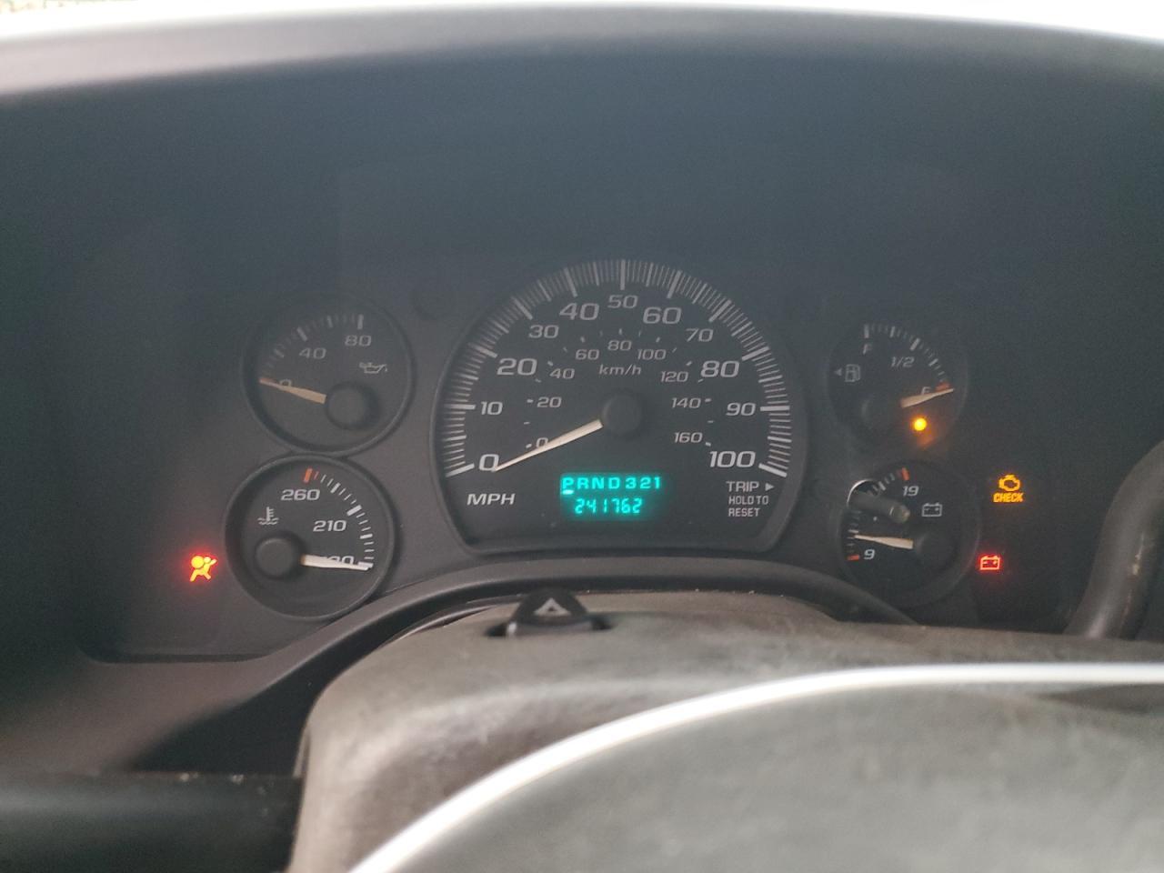2004 CHEVROLET EXPRESS 2500