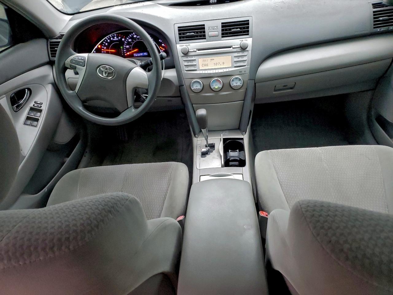2011 TOYOTA CAMRY