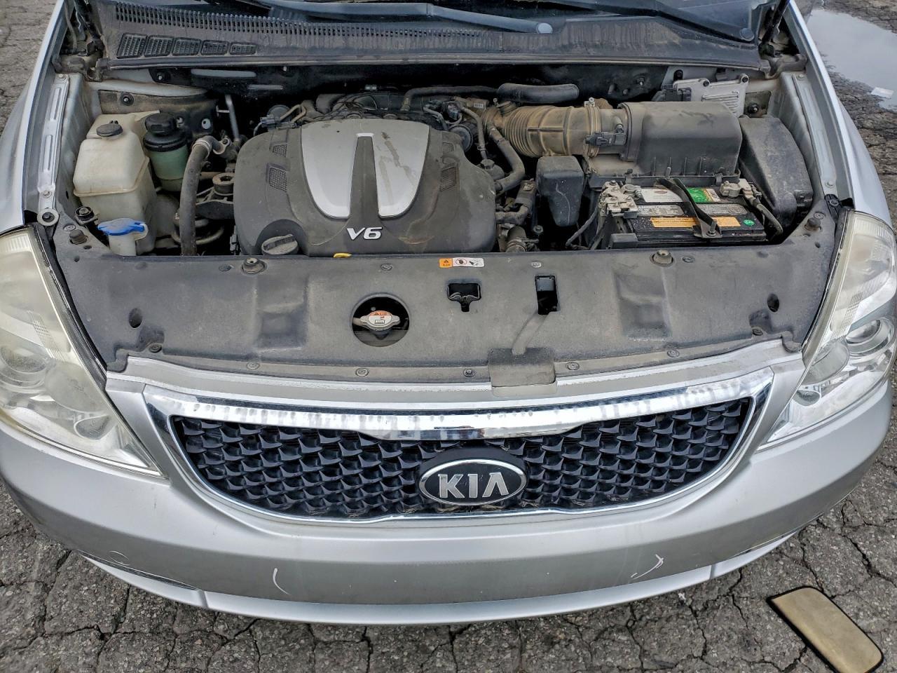 2014 KIA SEDONA