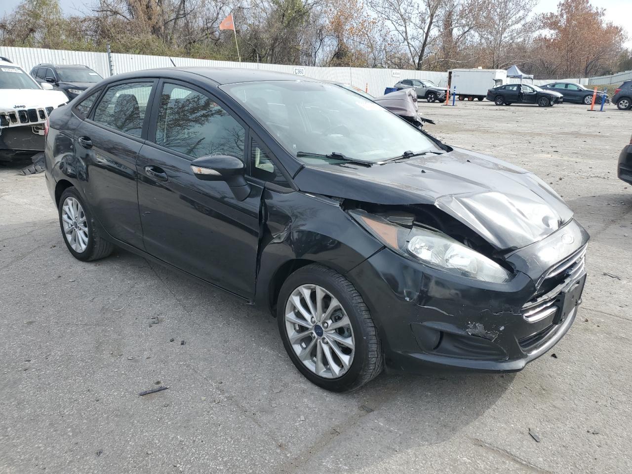 2014 FORD Fiesta