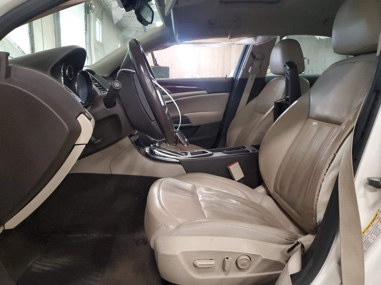 2013 BUICK Regal