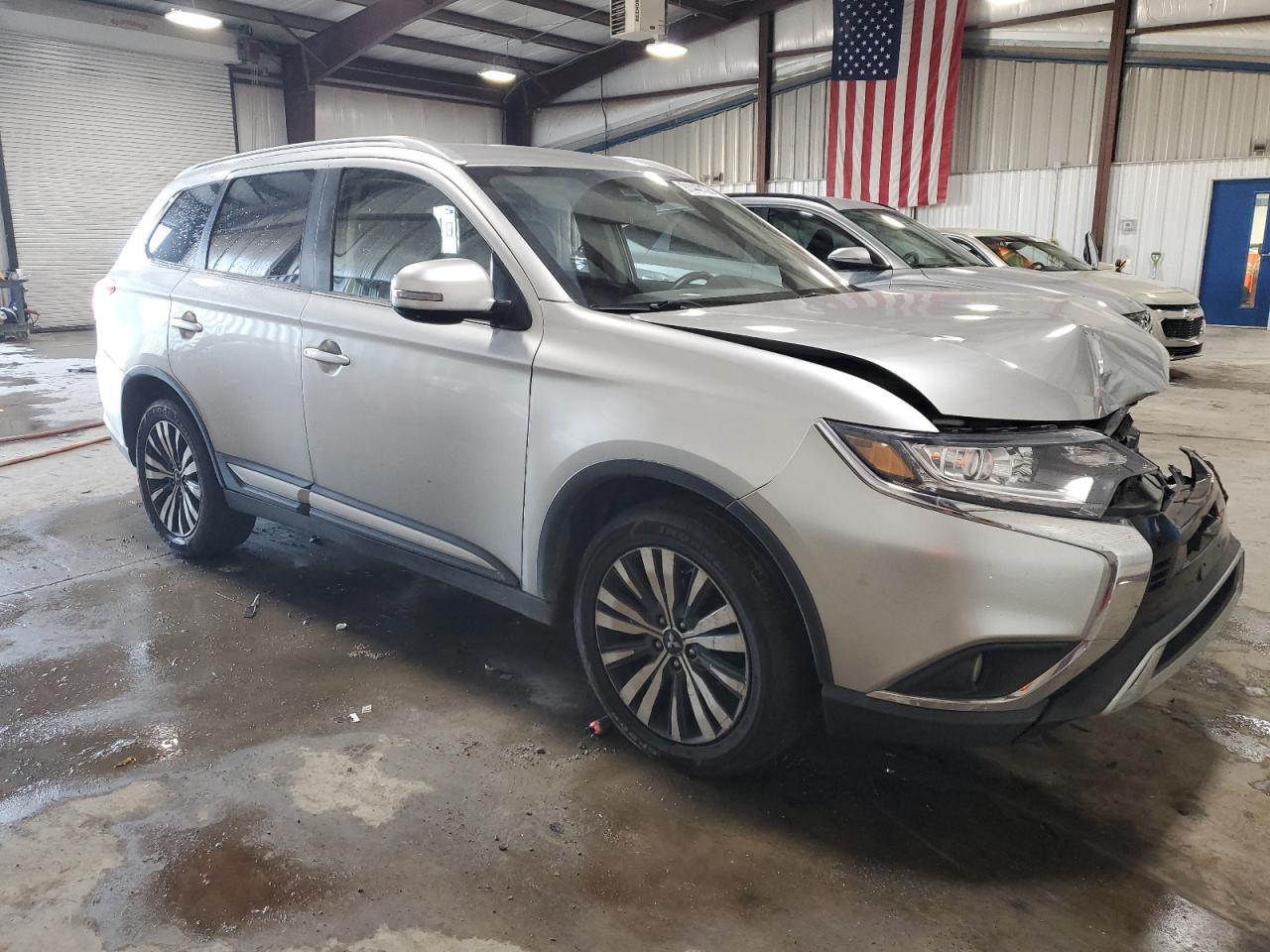 2020 MITSUBISHI outlander