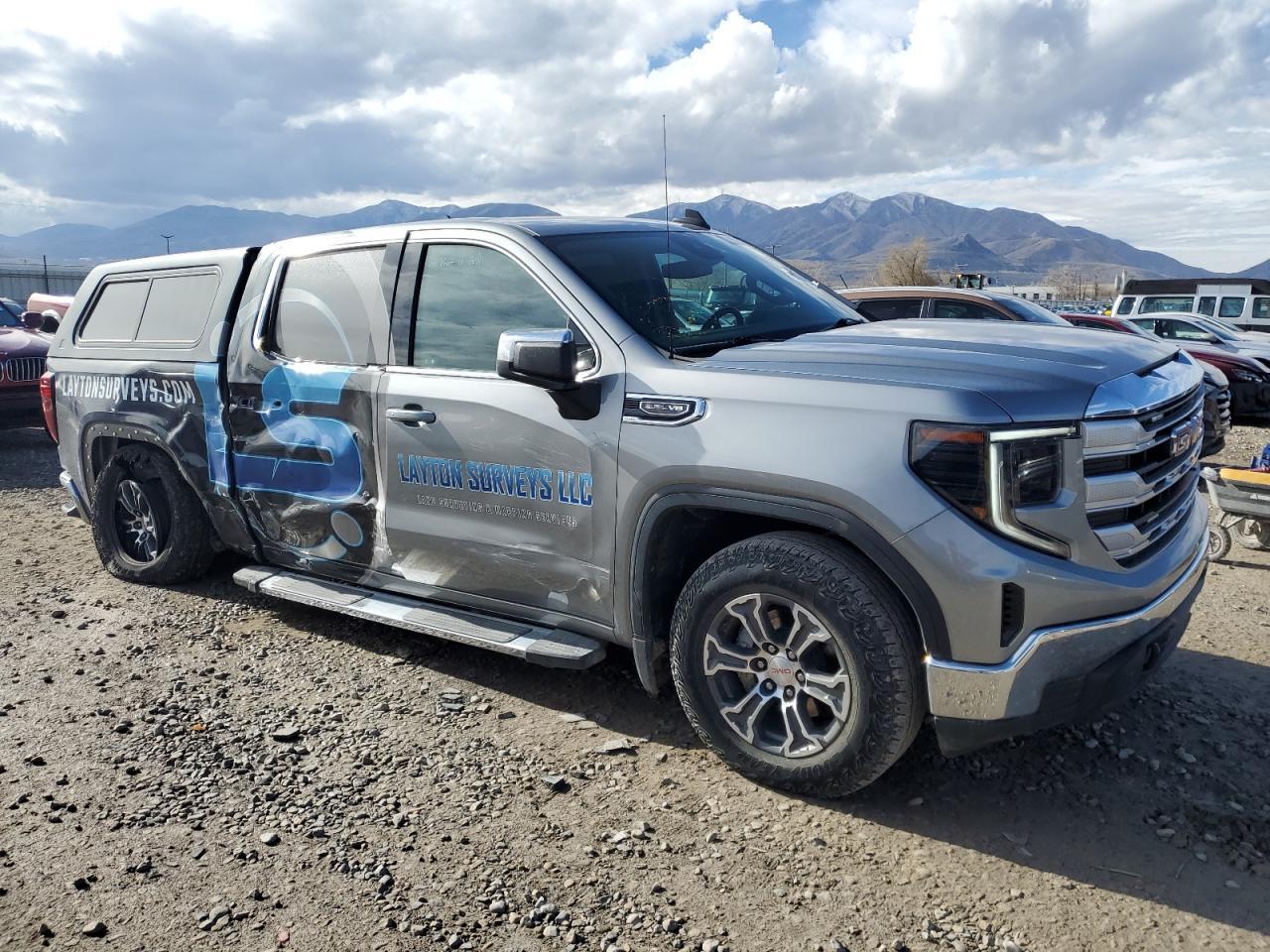 2023 GMC Sierra