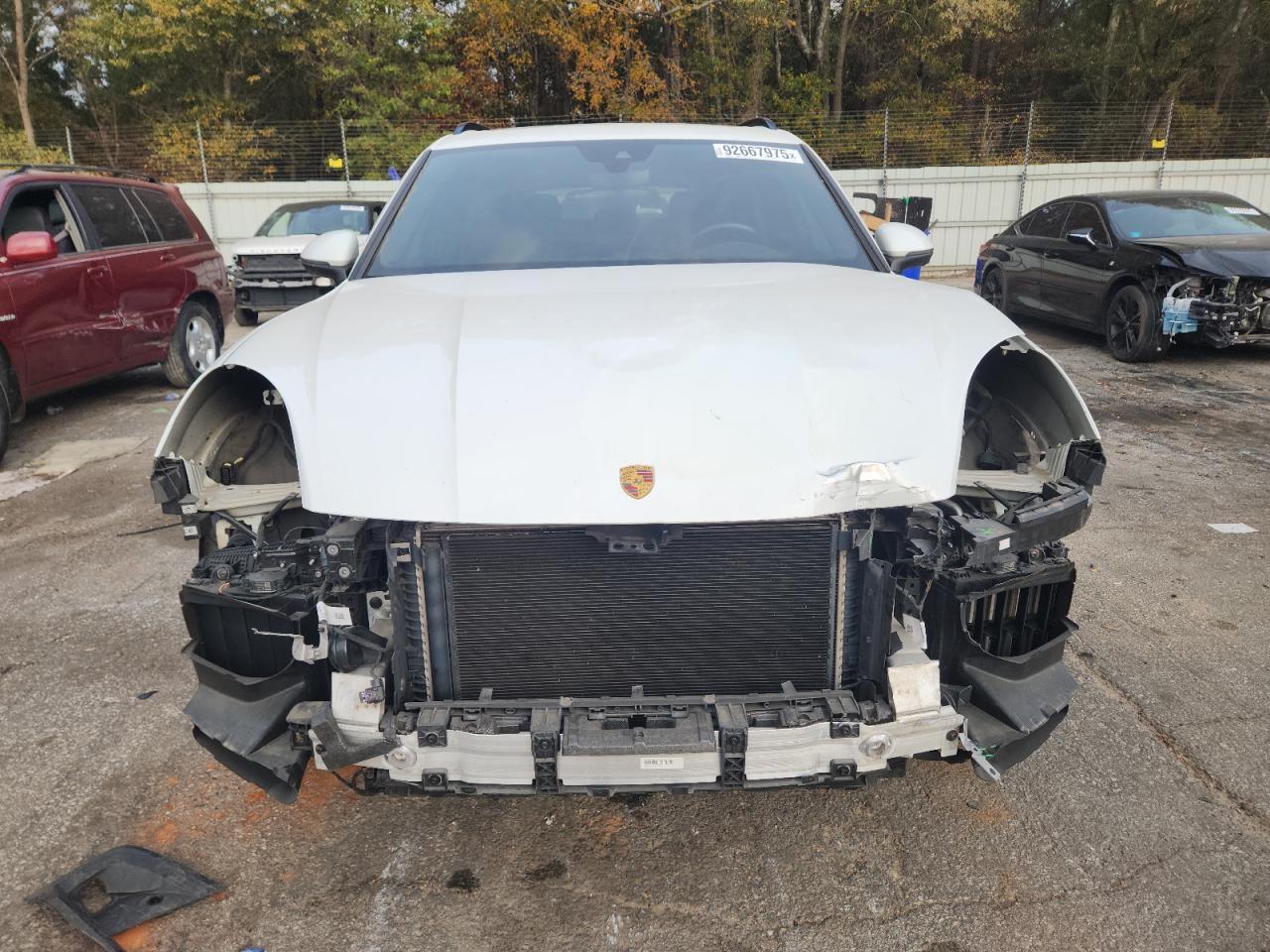 2020 PORSCHE CAYENNE
