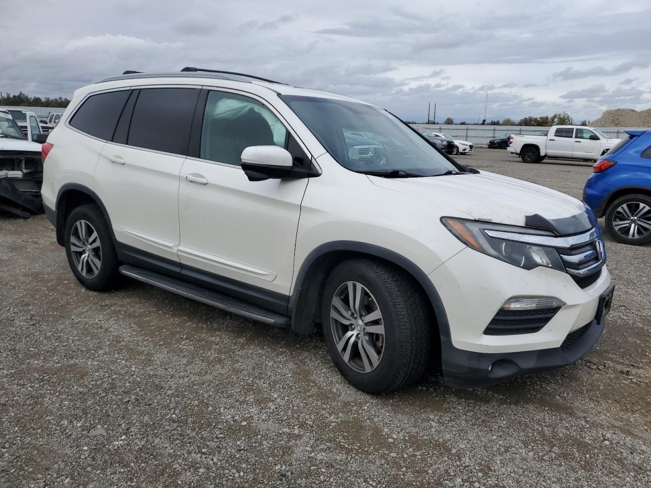 2017 HONDA PILOT