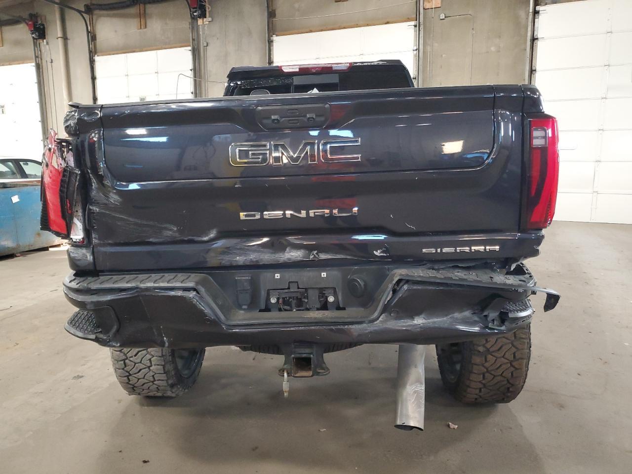 2024 GMC Sierra
