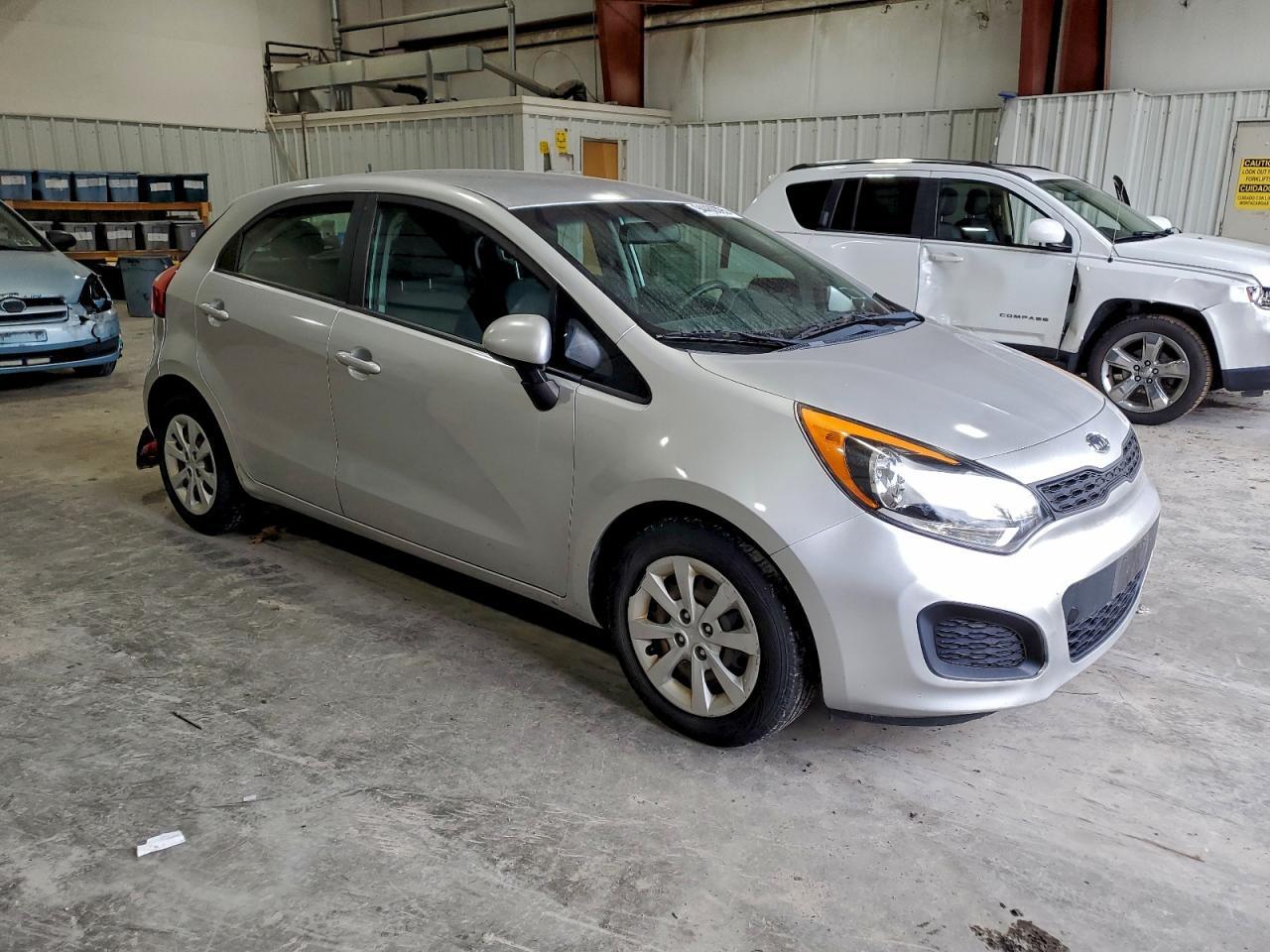 2013 KIA RIO
