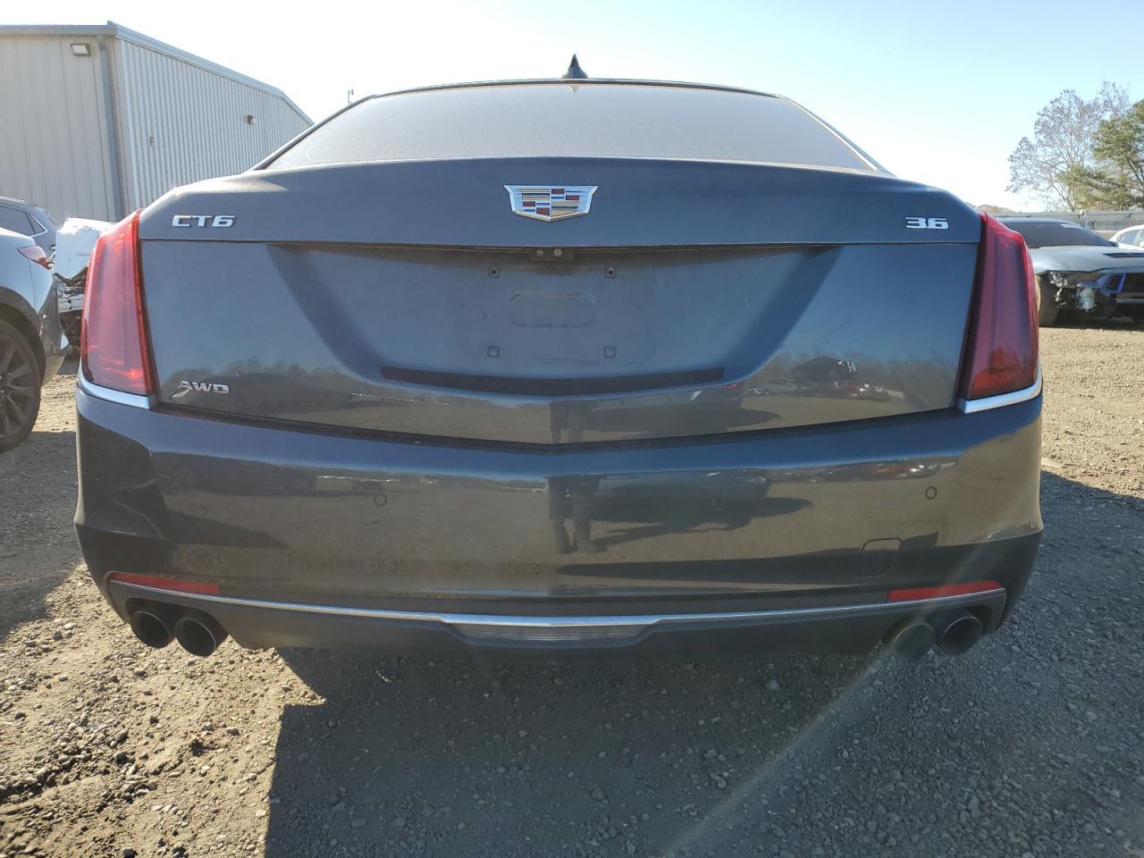 2017 CADILLAC CT6