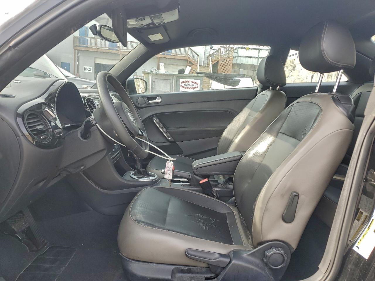 2015 VOLKSWAGEN Beetle