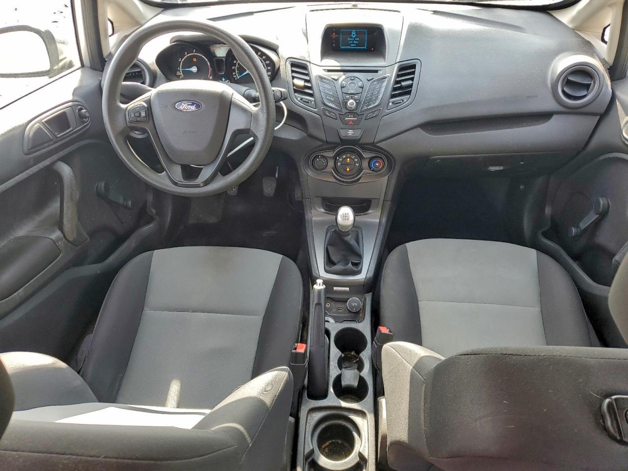 2017 FORD Fiesta