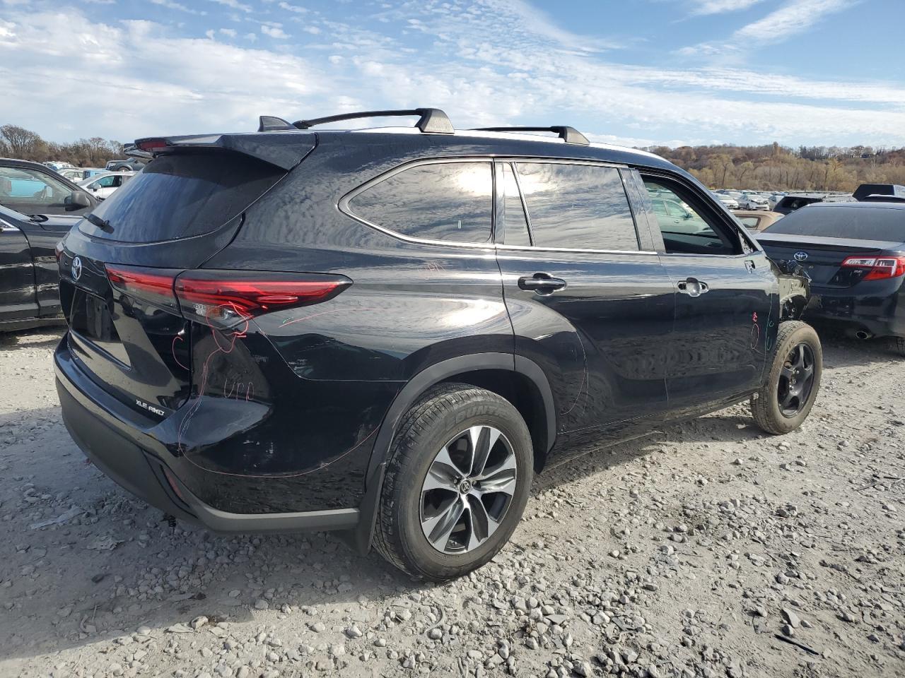 2021 TOYOTA HIGHLANDER