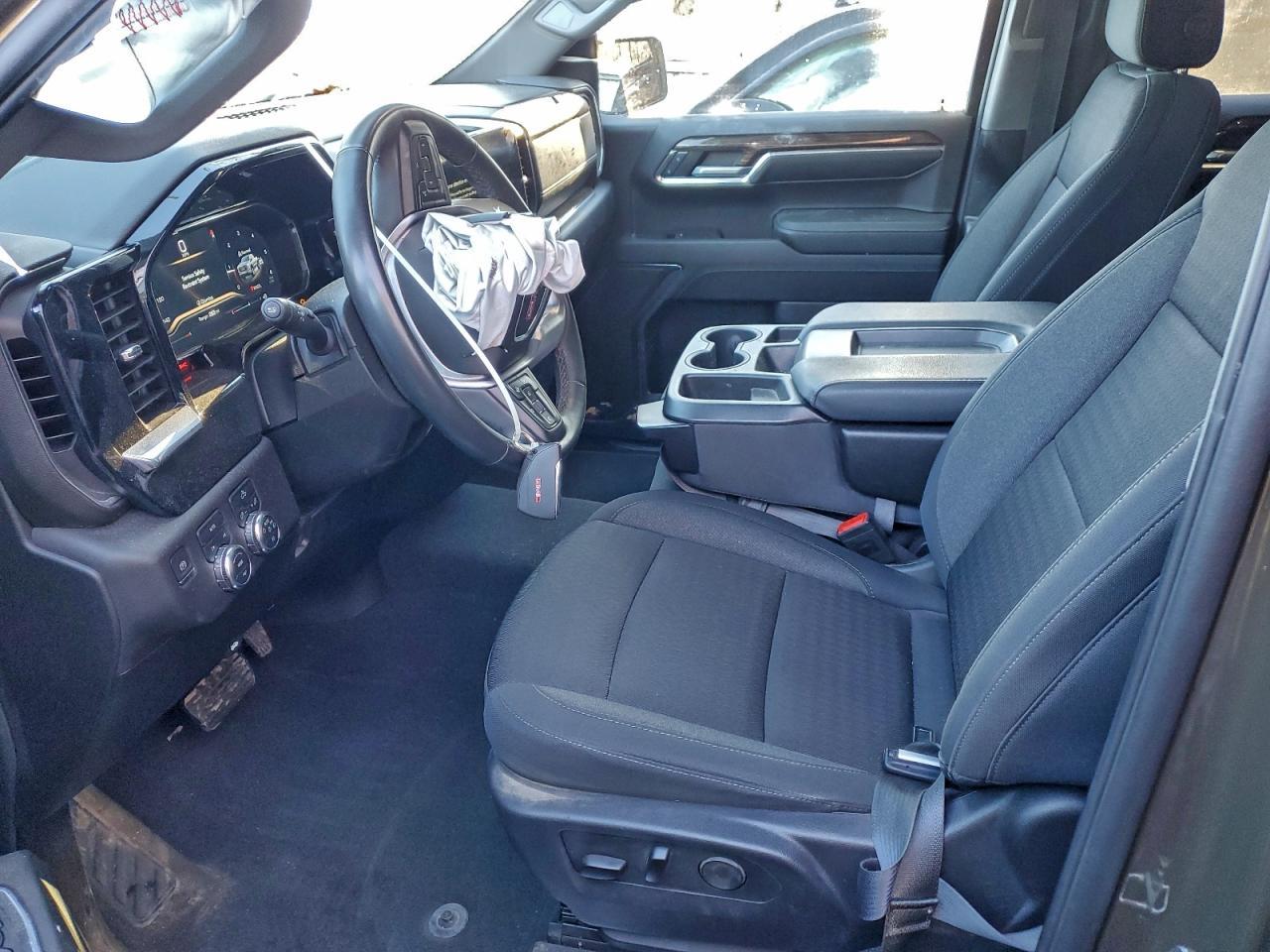 2024 GMC Sierra
