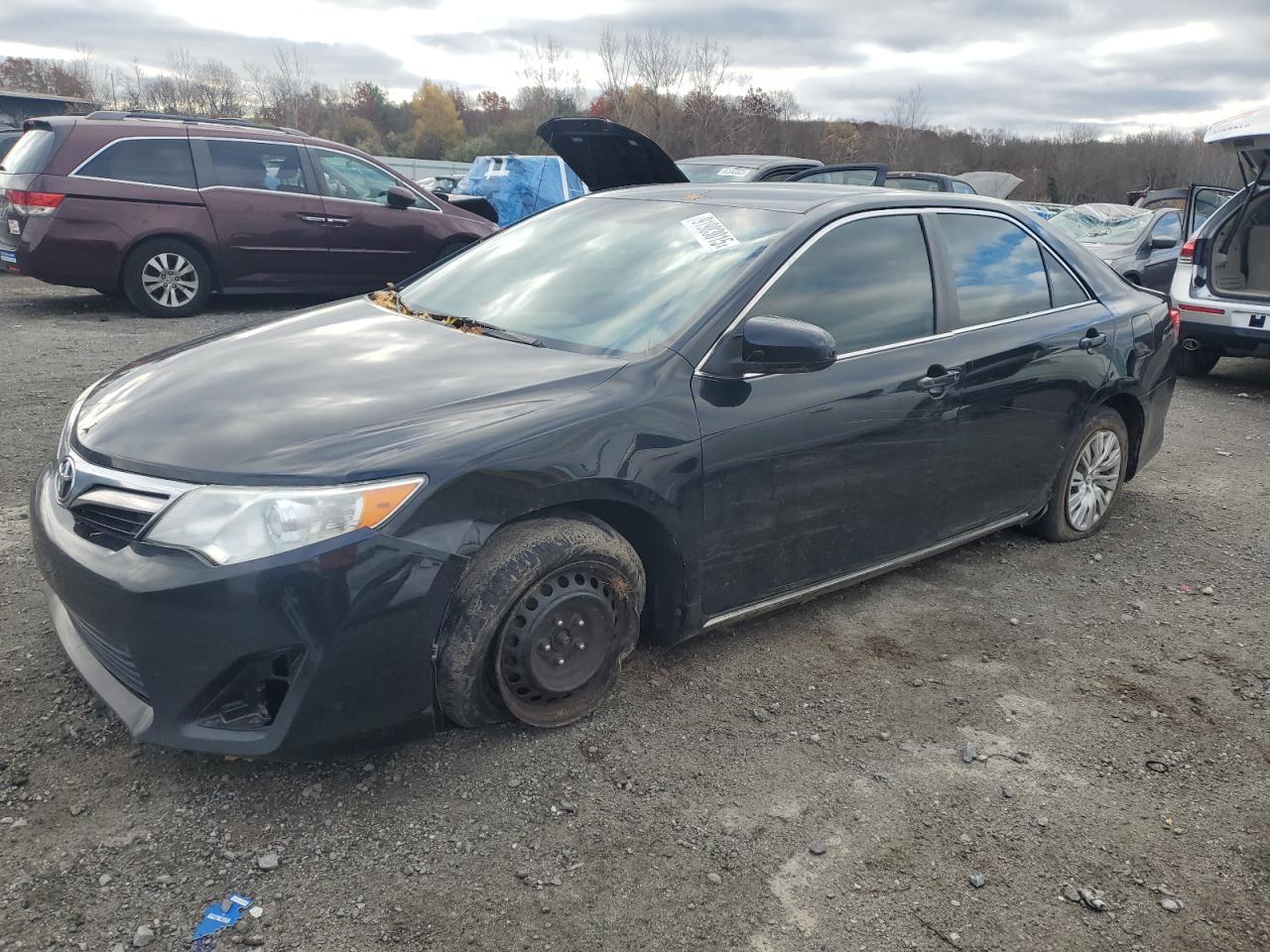2014 TOYOTA CAMRY