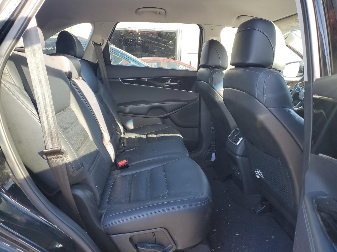 2017 KIA SORENTO