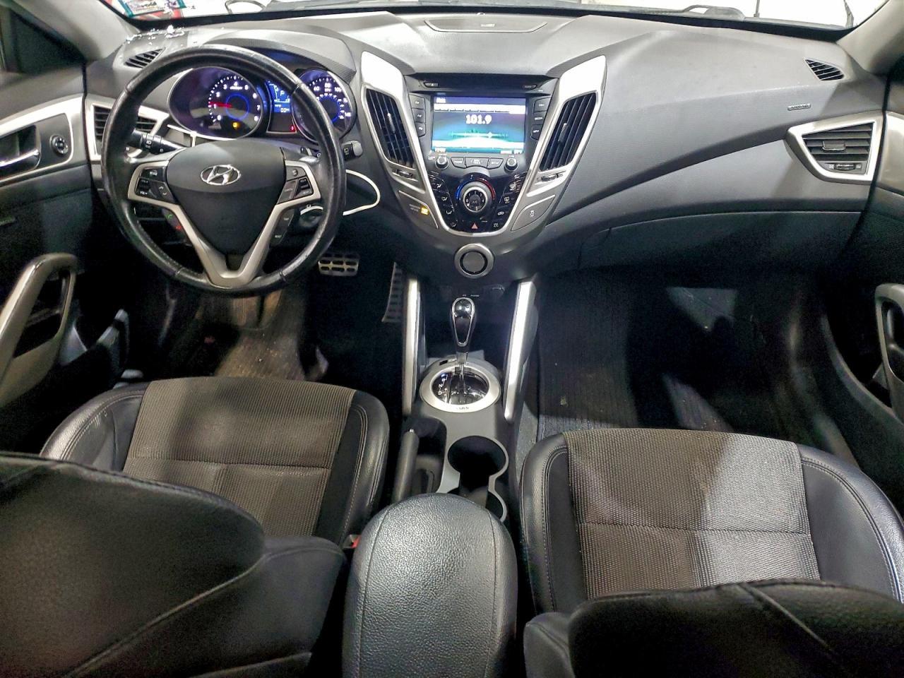 2013 HYUNDAI VELOSTER