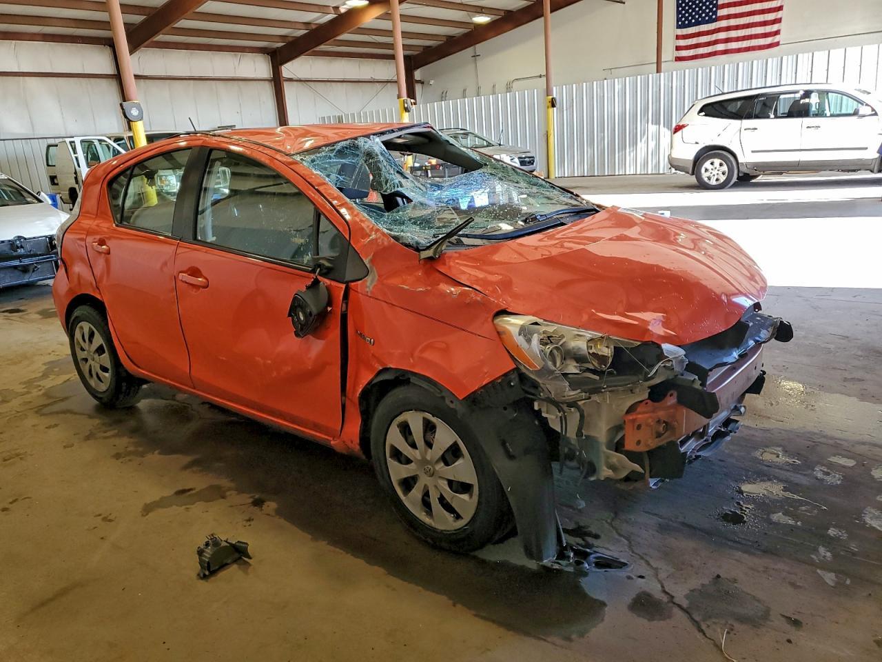2013 TOYOTA Prius c