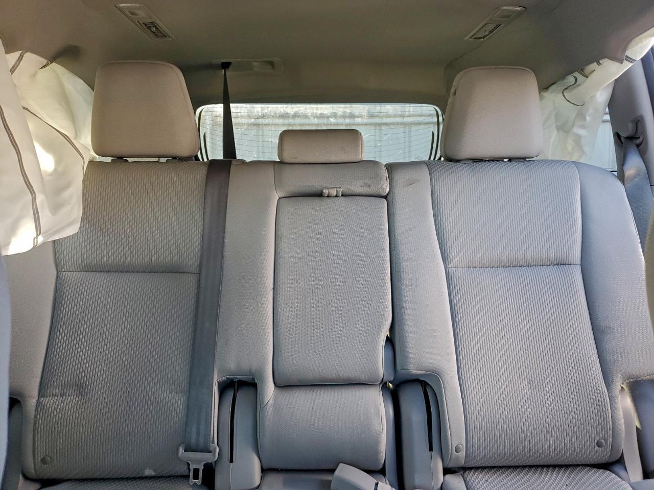2016 TOYOTA HIGHLANDER