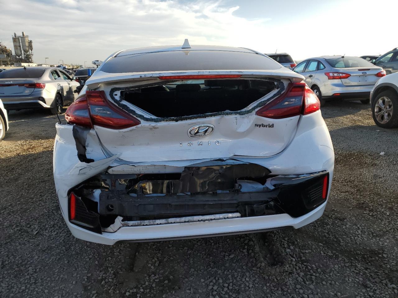 2017 HYUNDAI Ioniq
