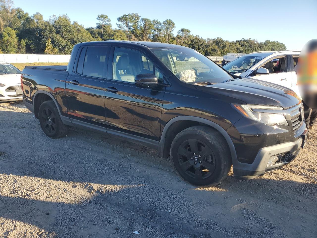 2017 HONDA Ridgeline