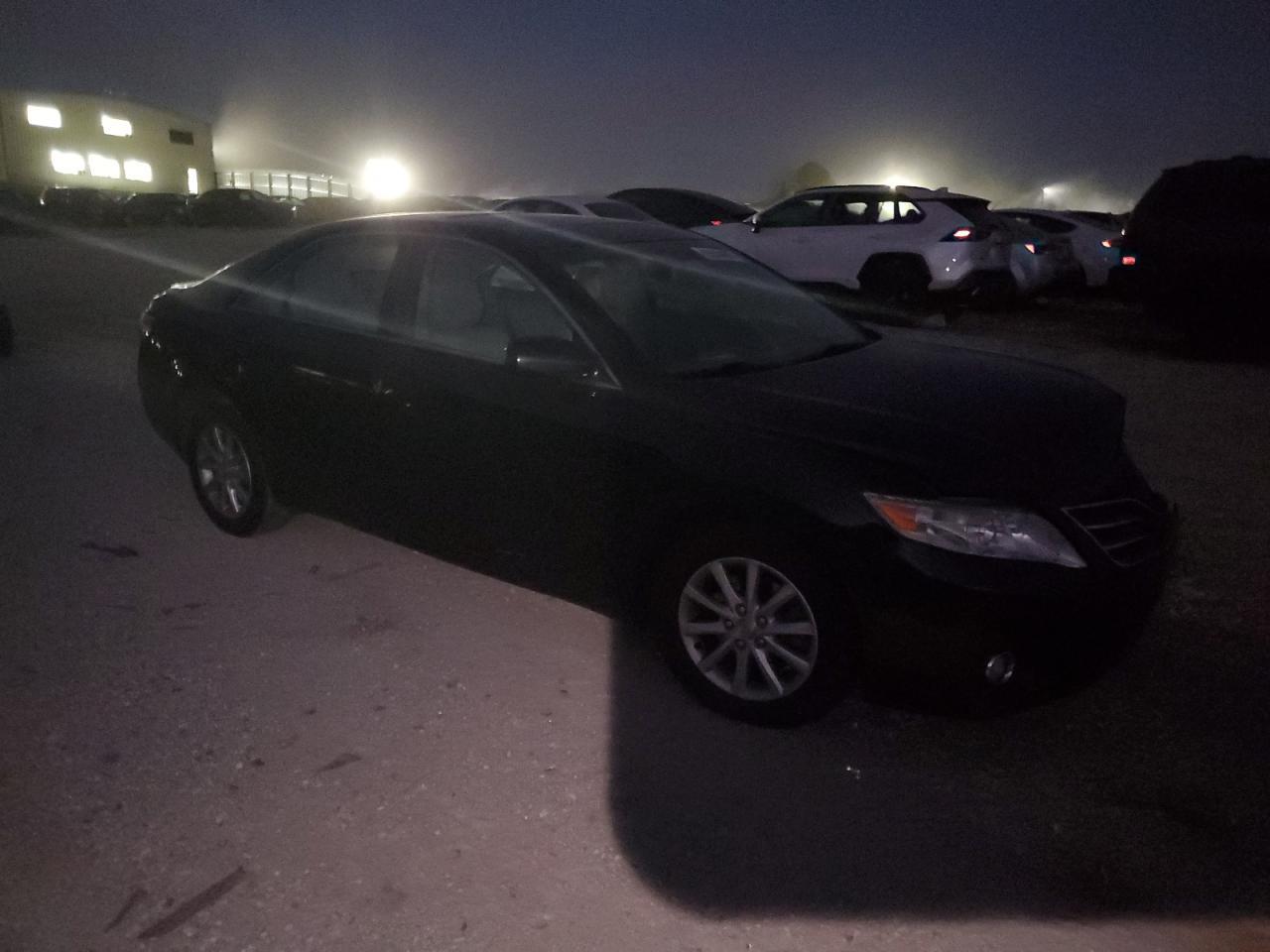 2011 TOYOTA CAMRY
