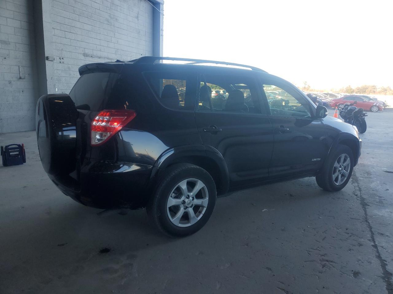 2012 TOYOTA RAV4