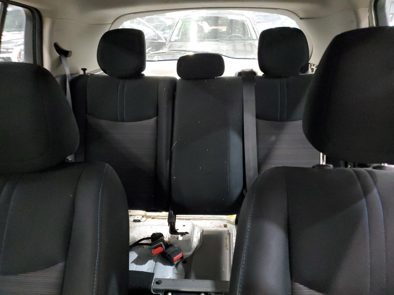 2022 NISSAN LEAF