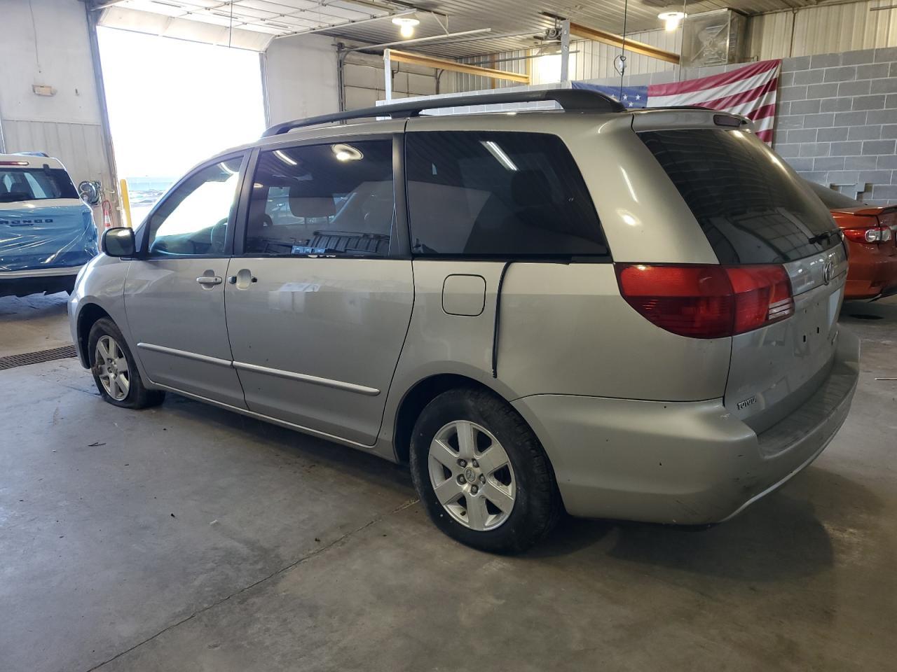 2005 TOYOTA SIENNA