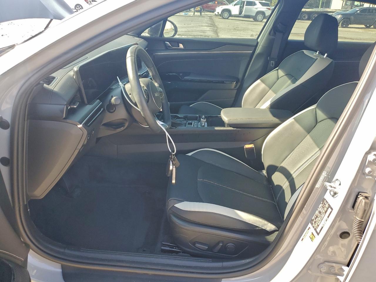2025 KIA K5