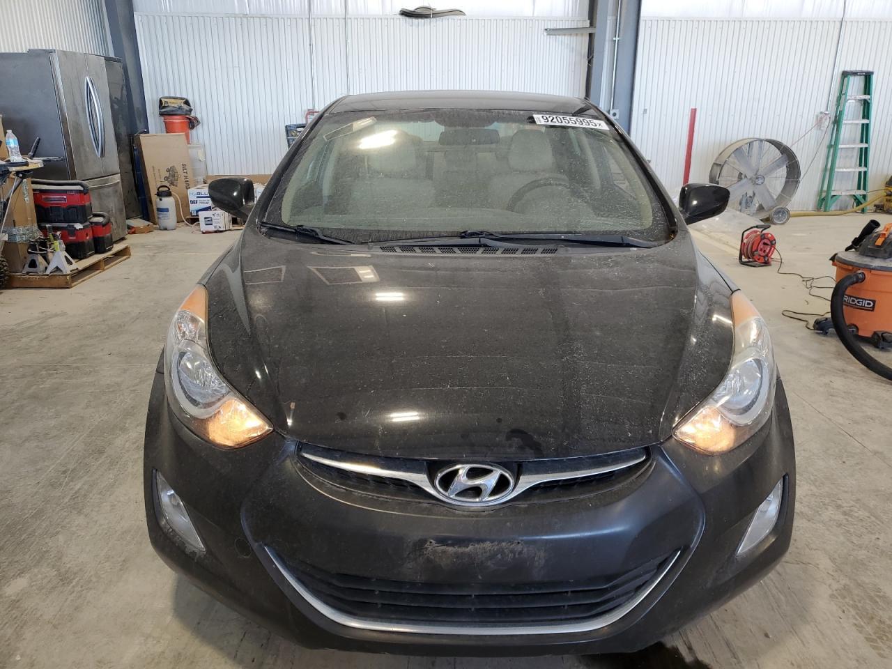 2012 HYUNDAI ELANTRA