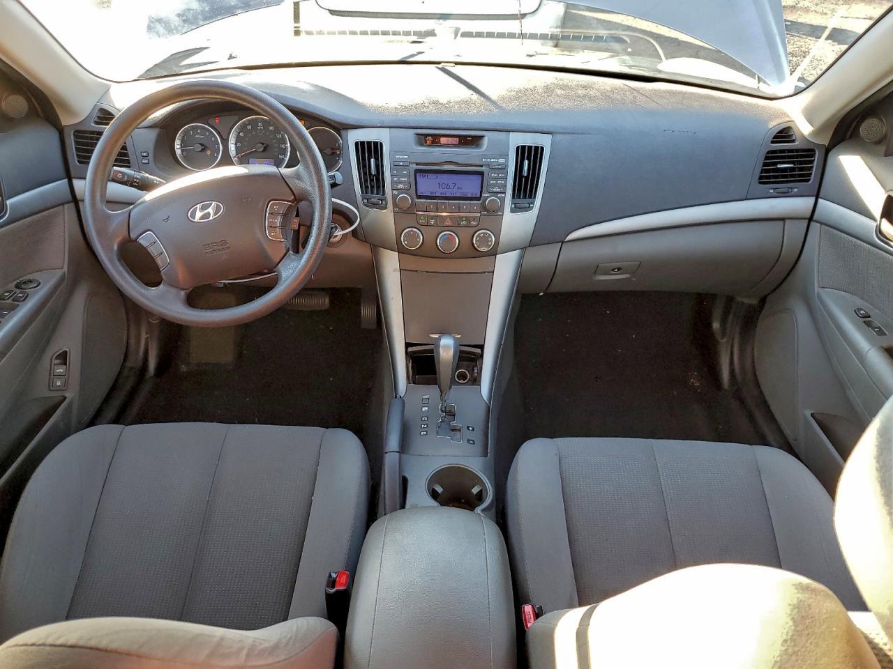 2010 HYUNDAI SONATA