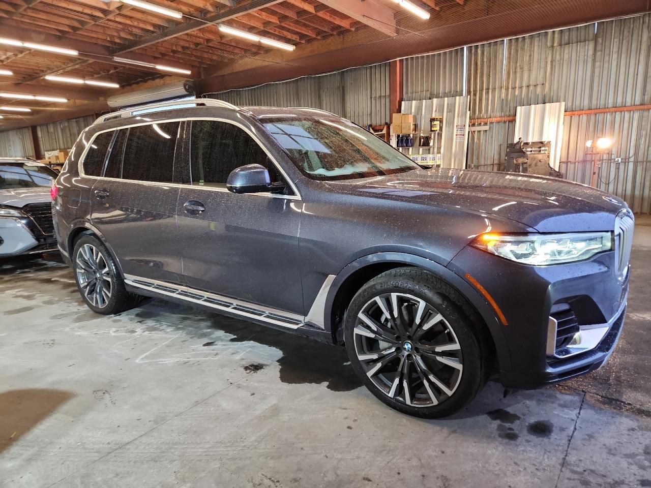 2019 BMW X7