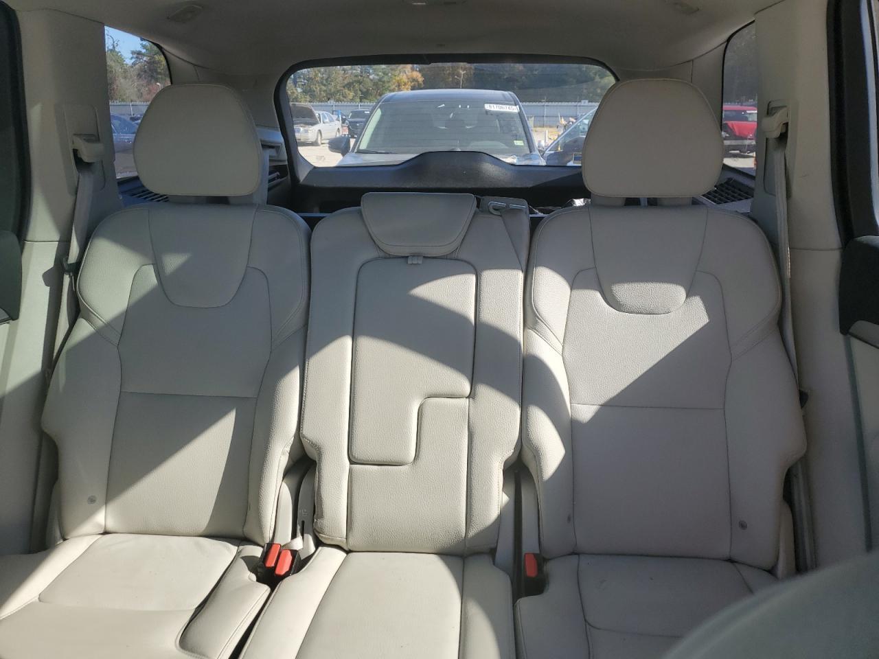 2023 VOLVO XC90