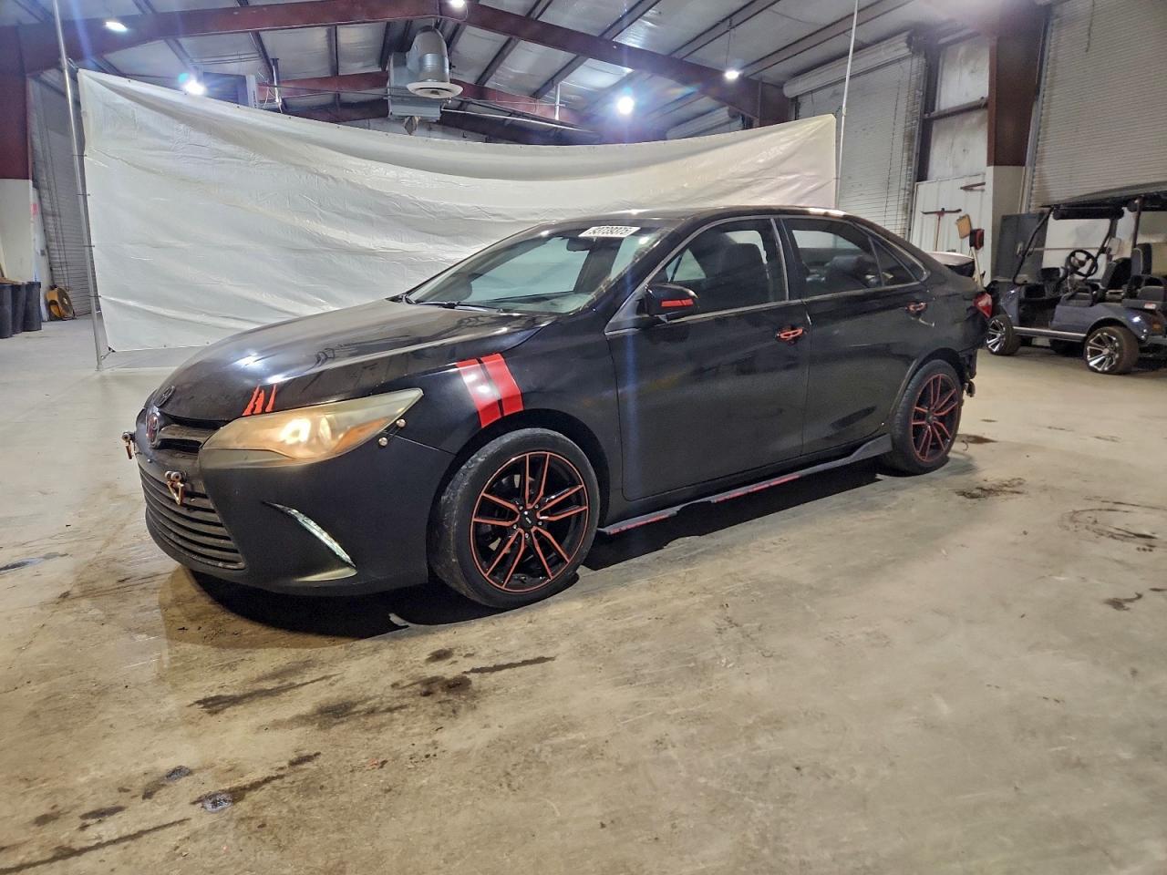 2015 TOYOTA CAMRY