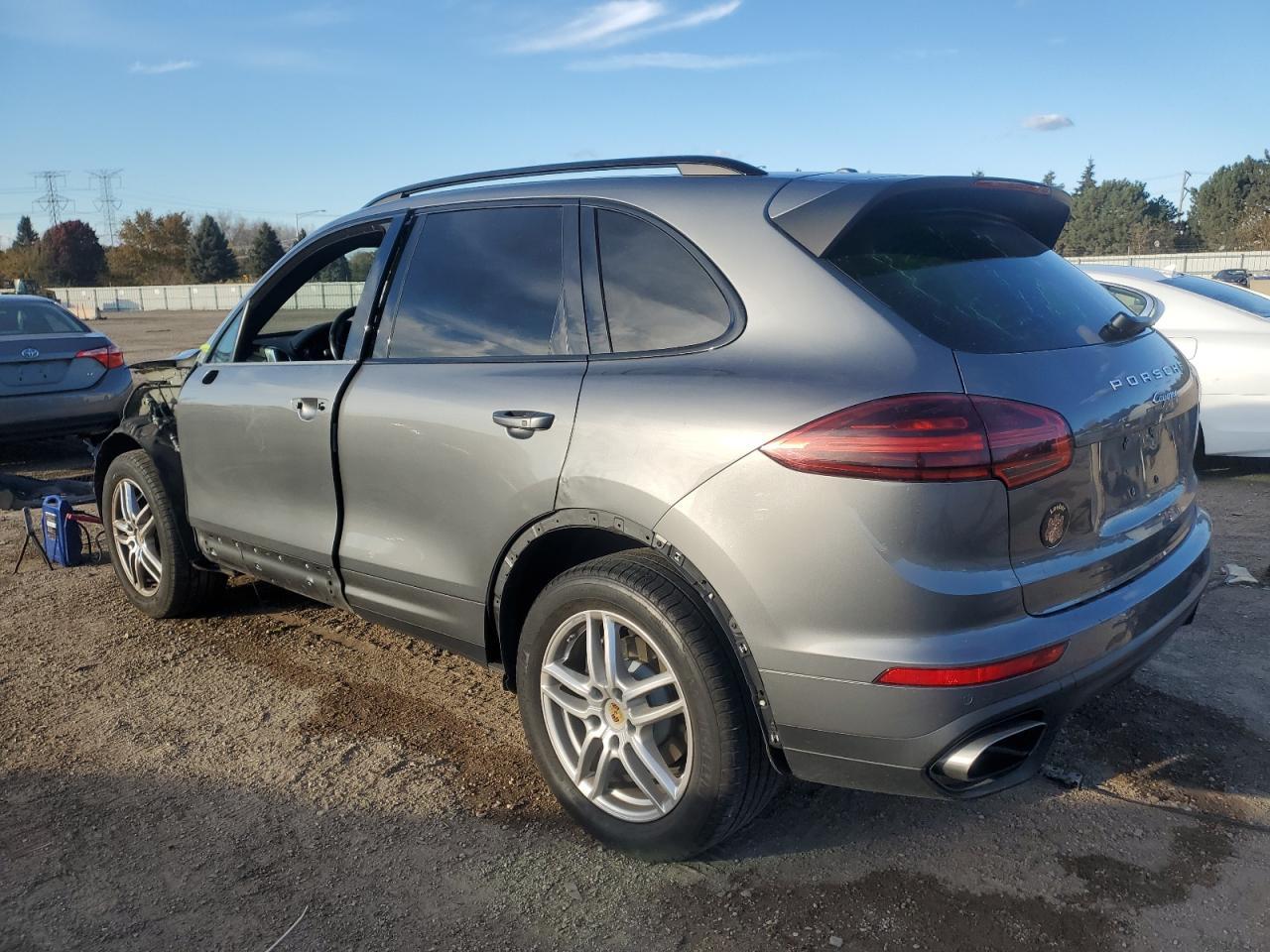 2018 PORSCHE CAYENNE
