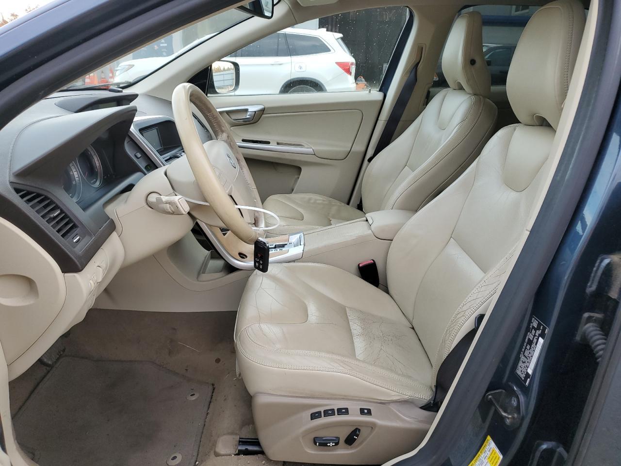 2010 VOLVO XC60