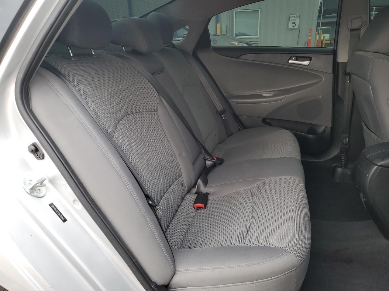 2013 HYUNDAI SONATA