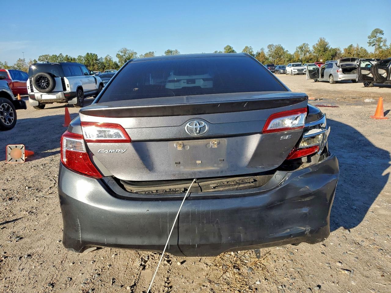 2014 TOYOTA CAMRY