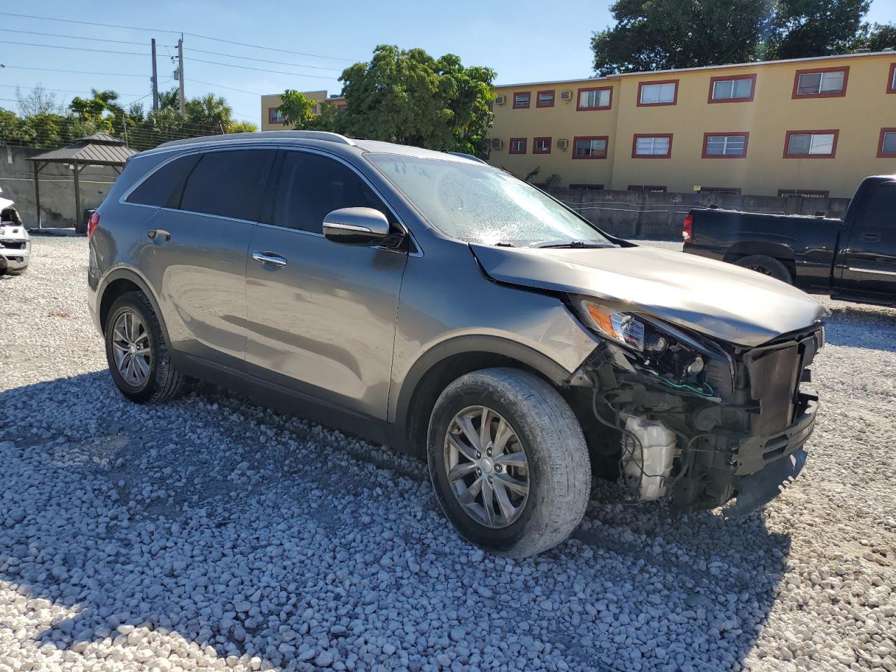 2017 KIA SORENTO