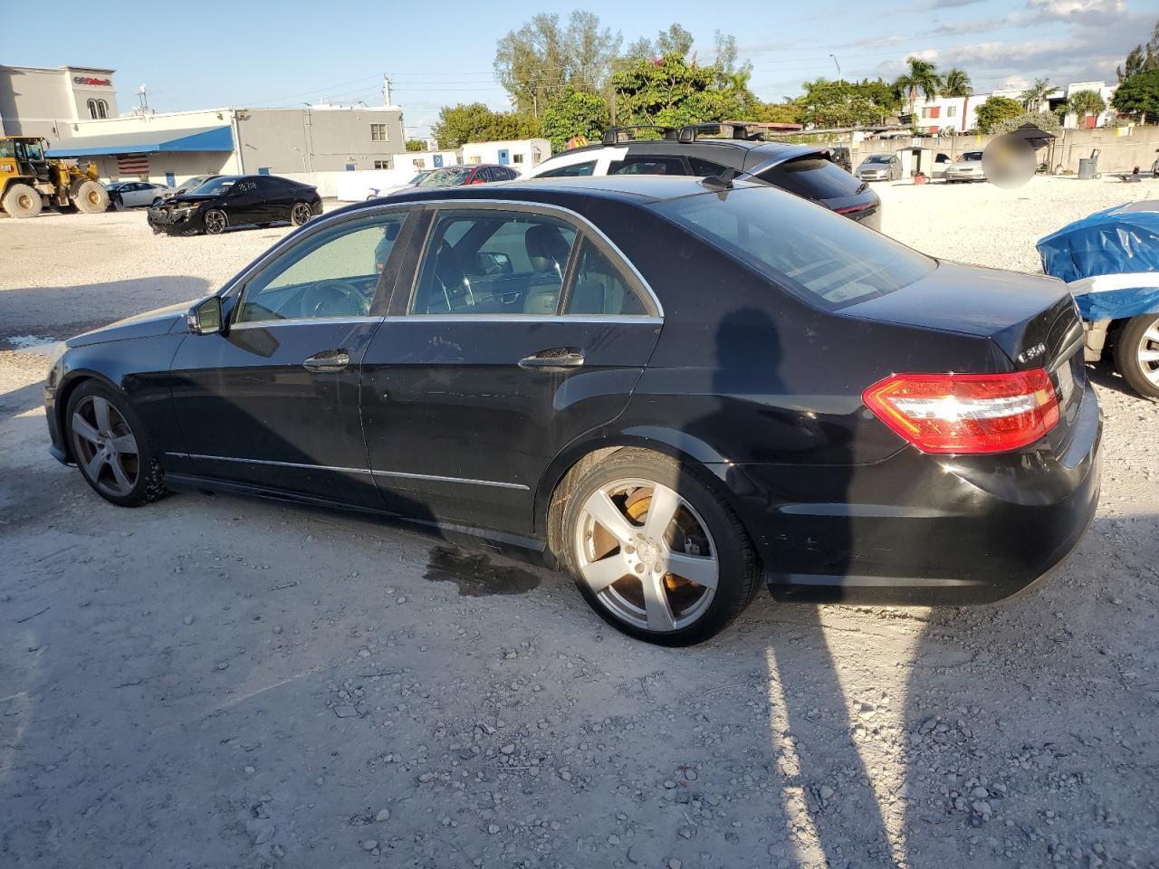 2011 MERCEDES-BENZ E-Class